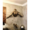 Настінна скульптура Wall art man