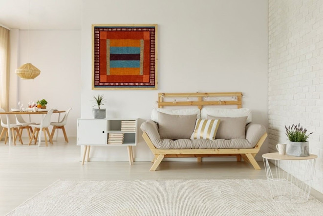 Небольшой настенный ковер в раме