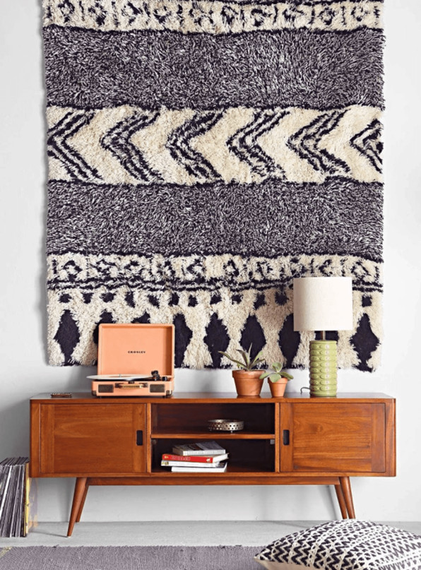 Ковер на стене в скандинавском стиле
